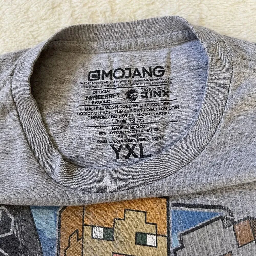 Minecraft JINX Official Alex‎ Pickaxe Youth T-Shirt Size YXL Grey Iconic Mojang